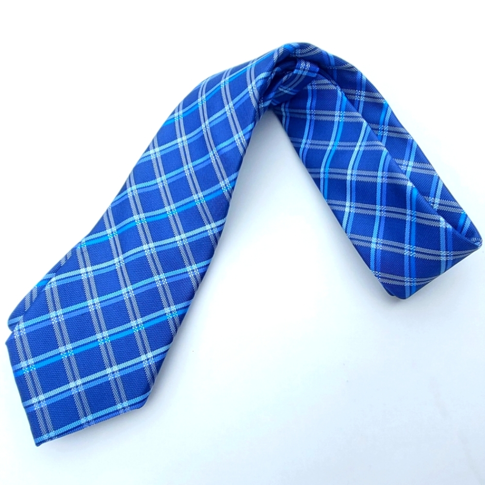 Mainly Blue Striped Patterned Logan Hill Slim Fit Tie Great Piece for Blue Eyes
